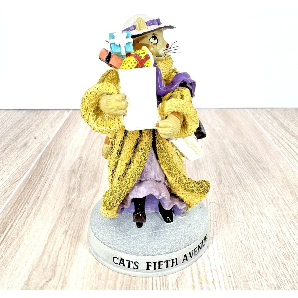 Cat Hall of Fame 241 Cats Fifth Avenue Figurine Ertl Cat Collectibles 1998